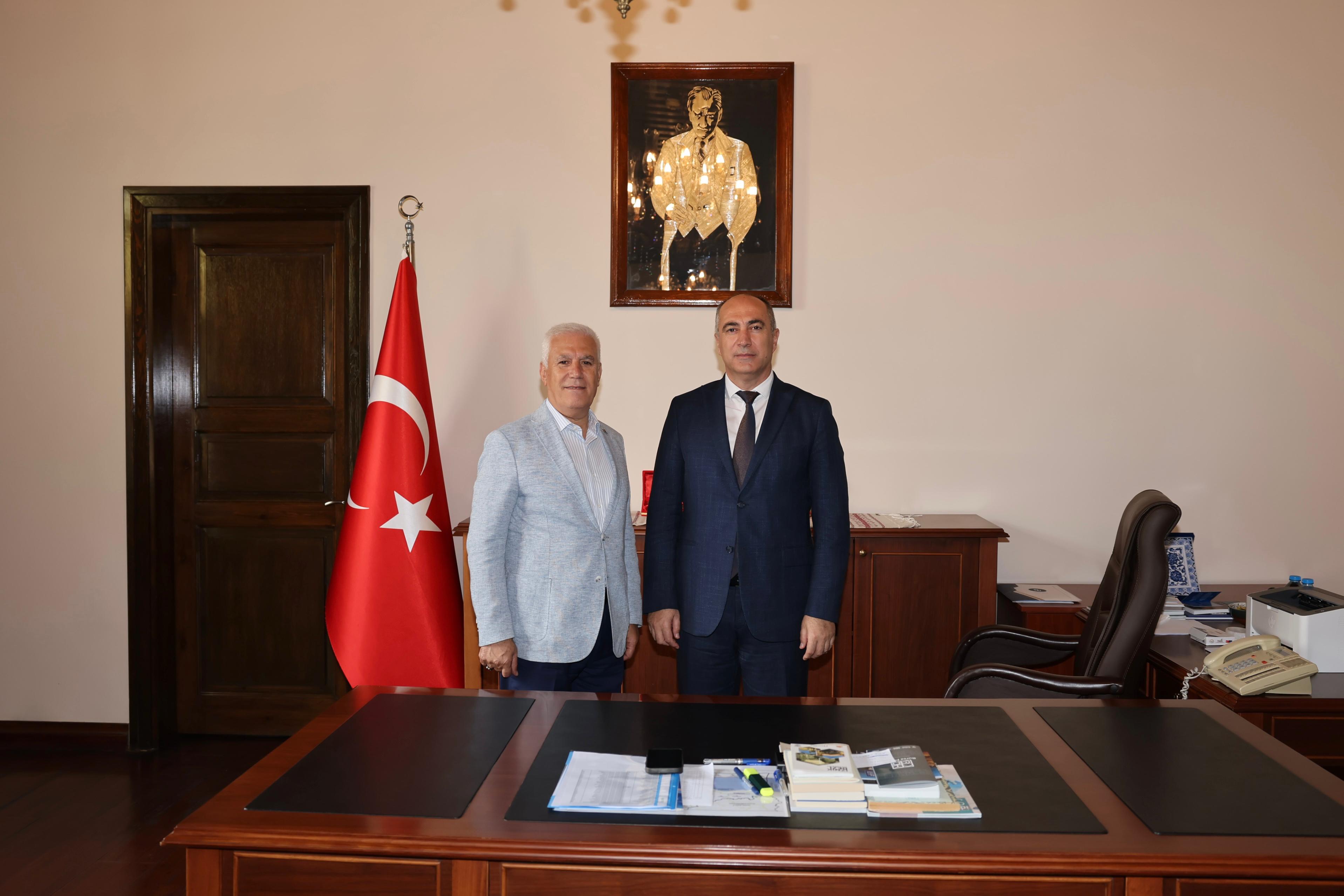 BÜYÜKŞEHİR’DEN KÜÇÜKBAŞ HAYVANCILIK YAPANLARA AŞI VE YEM DESTEĞİ