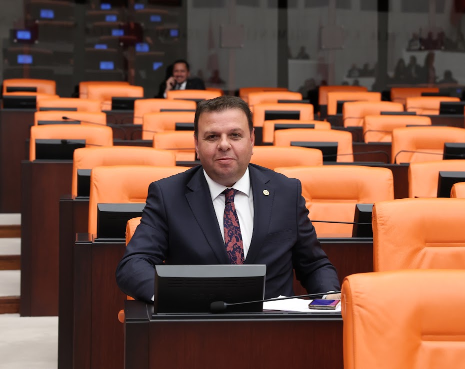 Ediz Ün: ;Mısır ithalatı durdurulmazsa üretici ezilir, Türkiye kaybeder