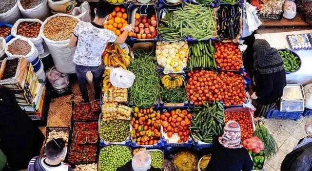 Gıda Fiyatları Dünyada Düşüyor Ama Türkiye'de Cepler Yanıyor  