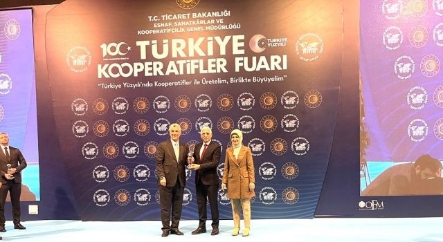 Marmarabirlik’e E - ticaret ödülü aldı 